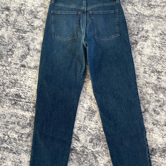 Old Navy High Rise Blue Jeans - Picture 6 of 6